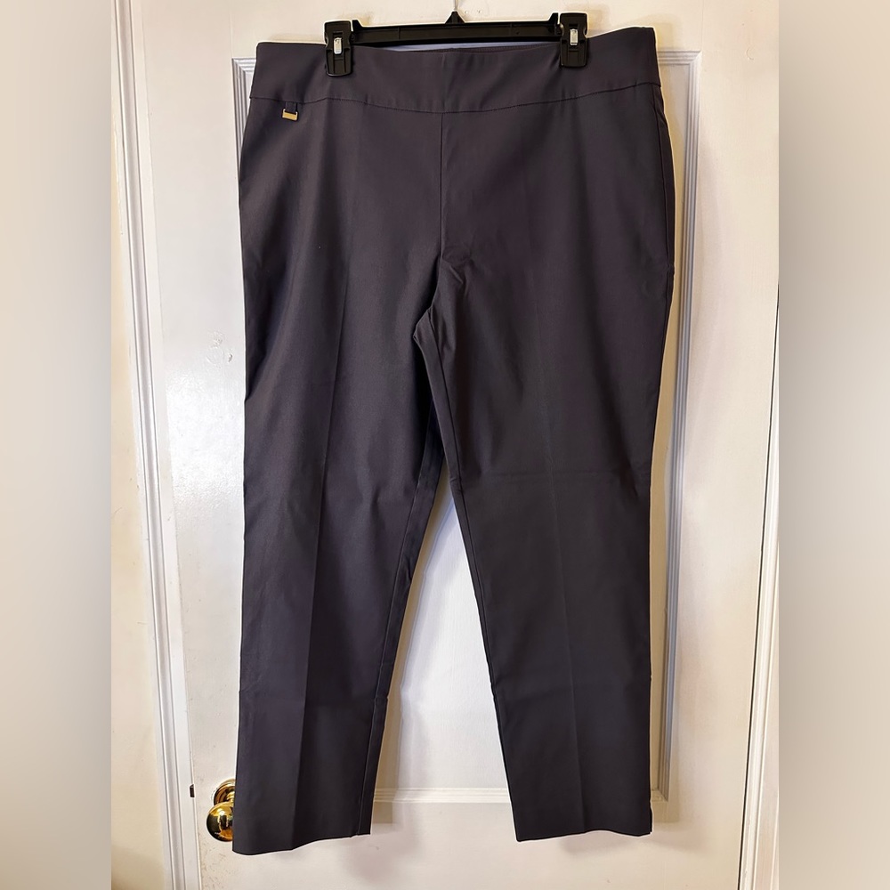 NWT - Counterpaarts  Women pants - Size 16